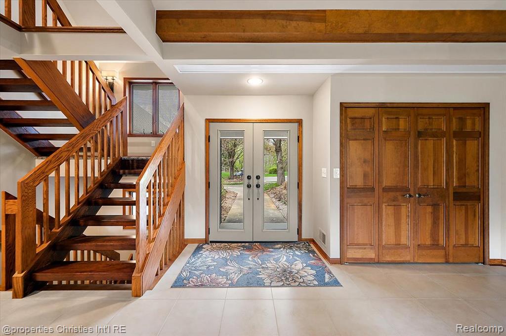 1071 Woodbridge Lane, Rochester, MI 48306 — Photo 4