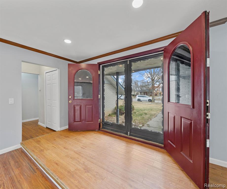 44359 REGIS, Canton, MI 48187 — Photo 8