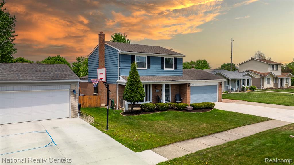 42438 SOMERSET Court, Canton, MI 48187 — Photo 2