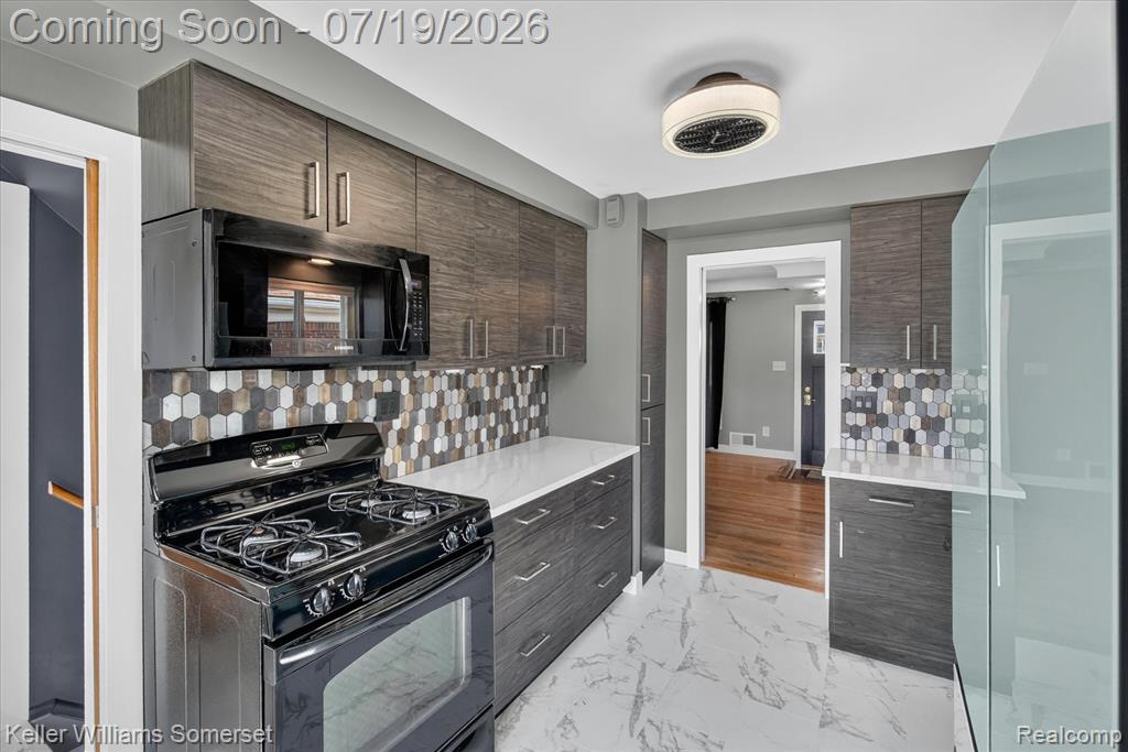 28326 Brush Street, Madison Heights, MI 48071 — Photo 14