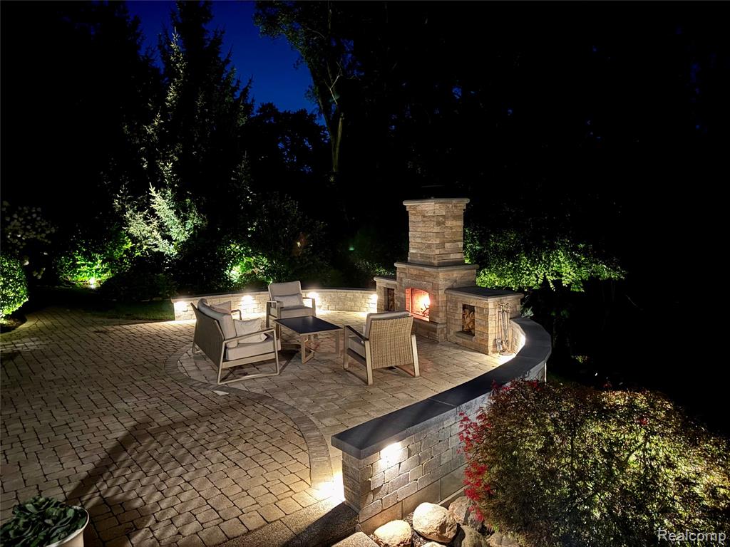 3029 S Westview Court, Bloomfield, MI 48304 — Photo 46