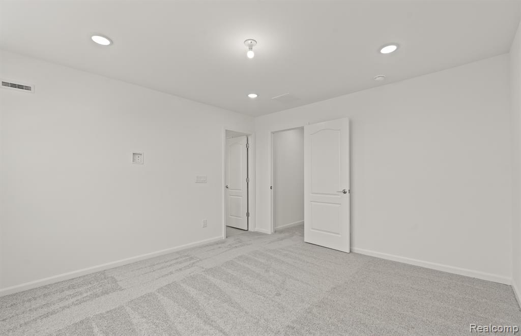 42905 Atwood Avenue, Novi, MI — Photo 19
