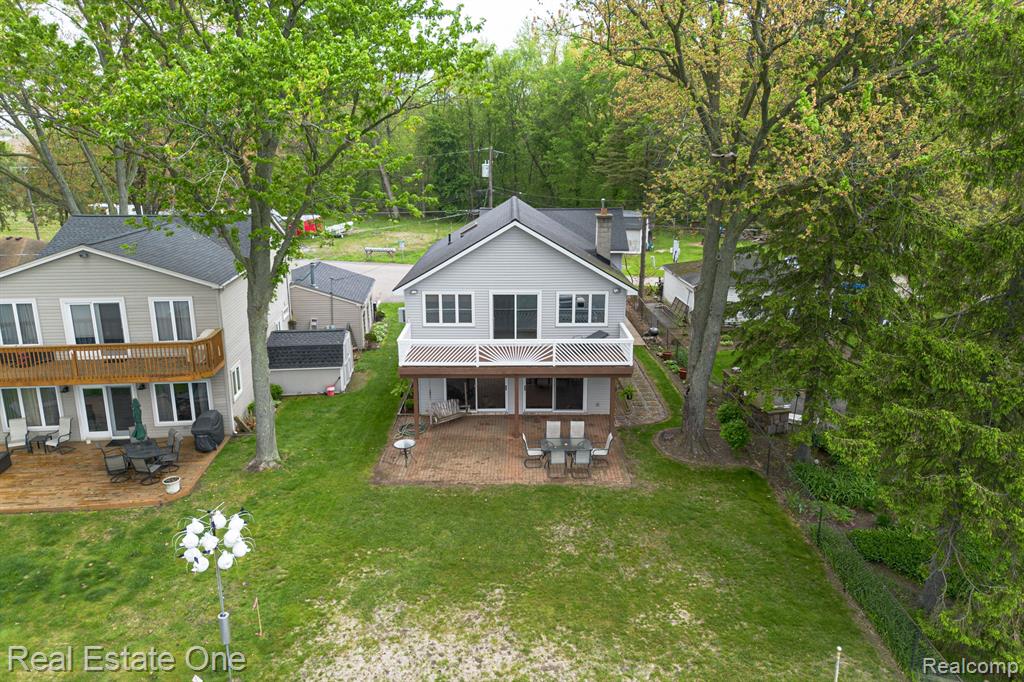 10194 Elmcrest Road, Whitmore Lake, MI 48189 — Photo 4