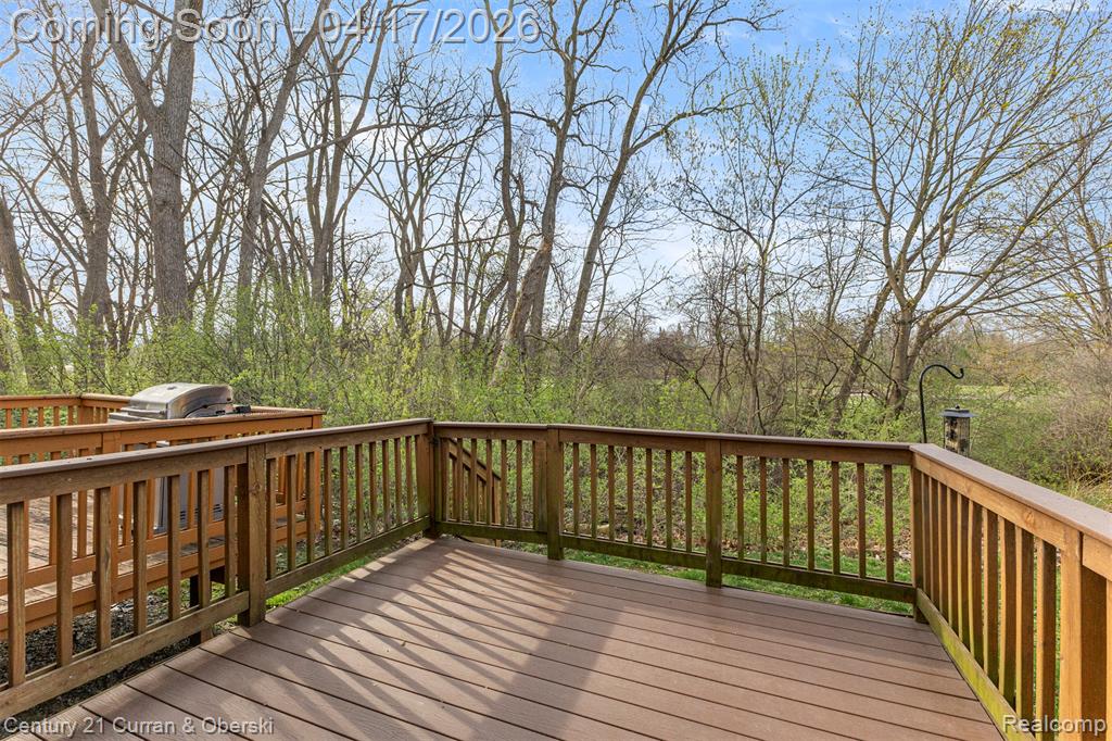 134 Legacy Park Circle, Dearborn Heights, MI 48127 — Photo 37
