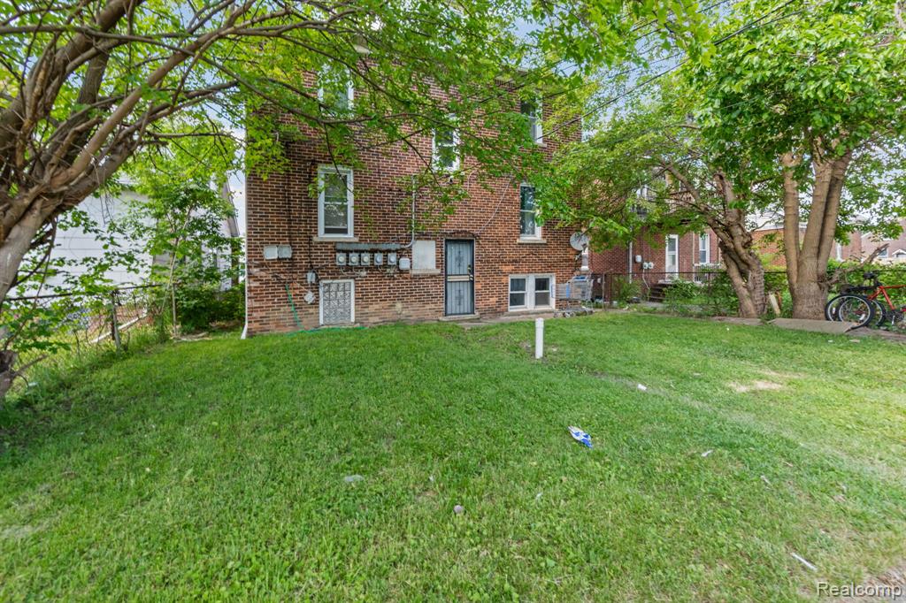 14422 Maddelein Street, Detroit, MI 48205 — Photo 7