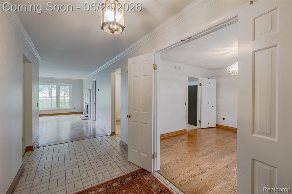 710 Basswood Drive, Rochester Hills, MI 48309 — Photo 5