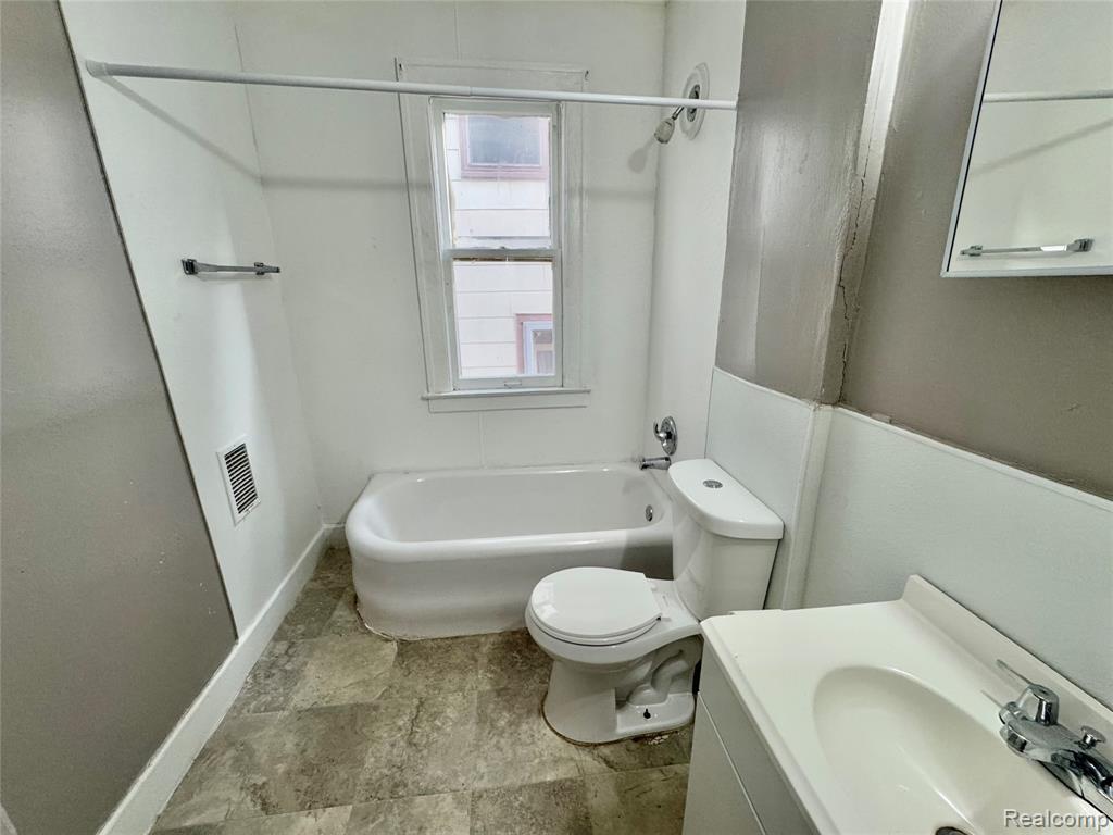 4013 BENITEAU Street, Detroit, MI 48214 — Photo 10