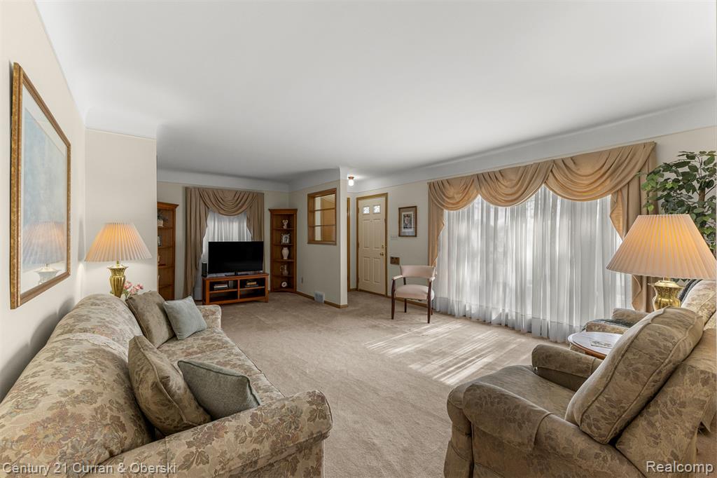 8262 Vine Avenue, Allen Park, MI 48101 — Photo 12