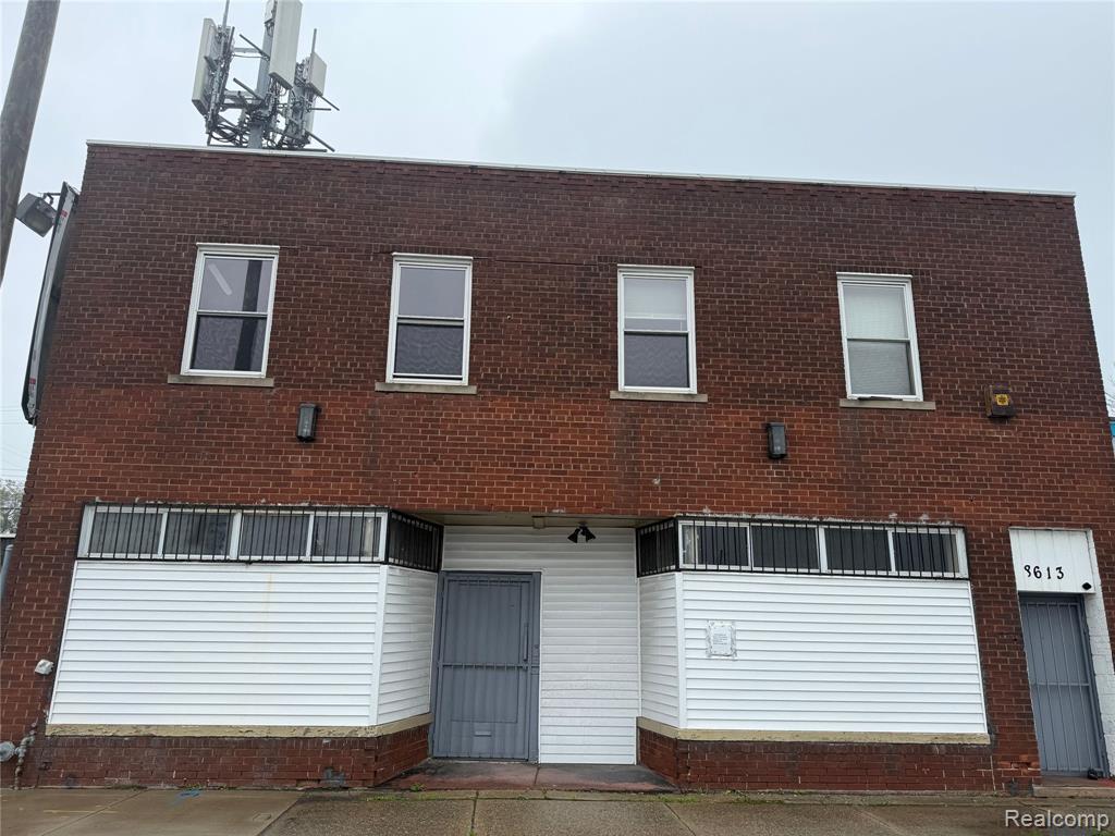 8611 Southfield Road, Detroit, MI 48228