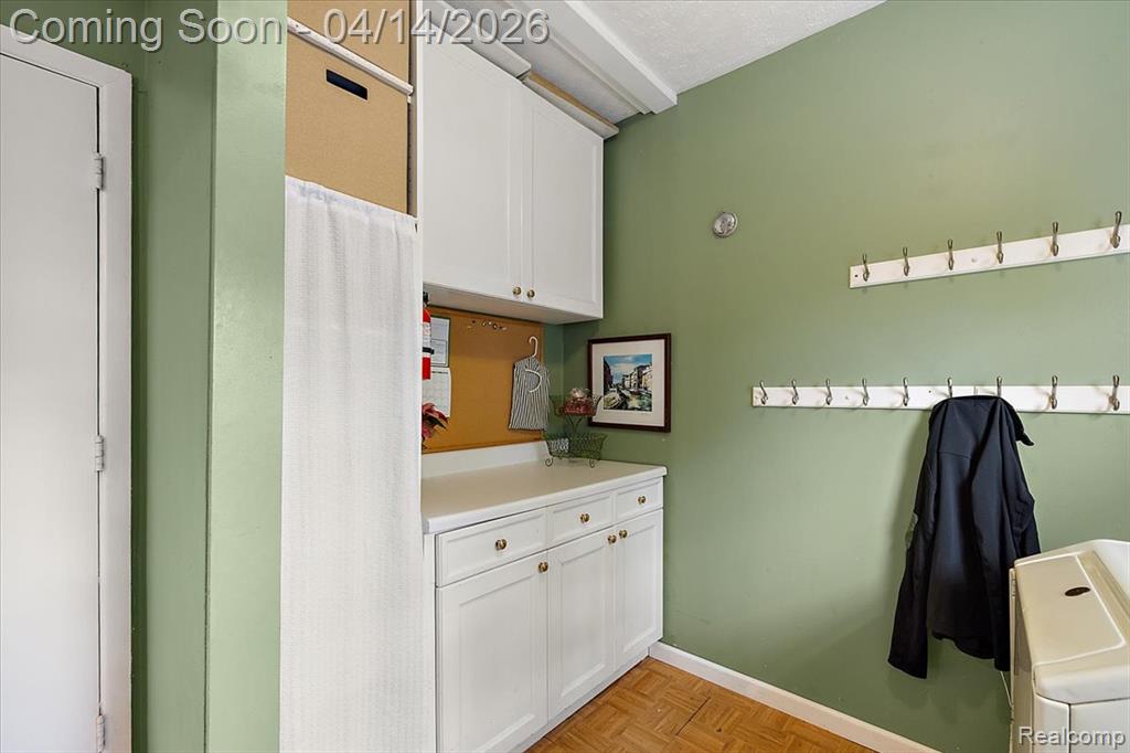 31251 Heath Court, Beverly Hills, MI 48025 — Photo 25