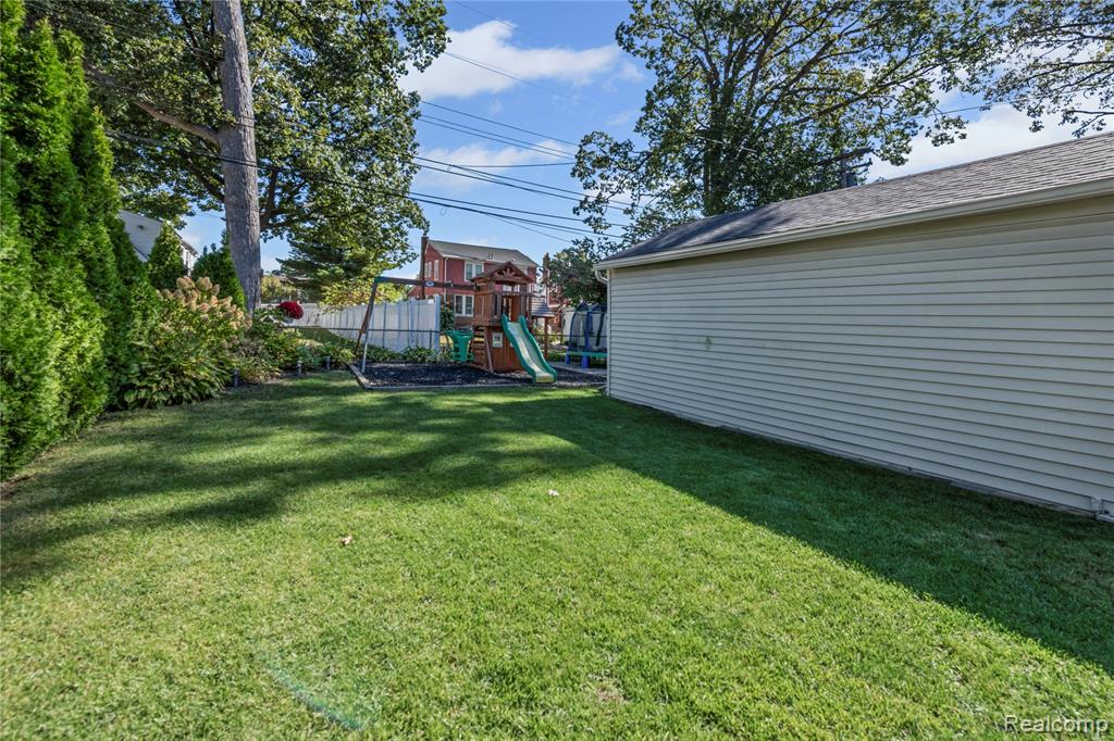 740 N Melborn Street, Dearborn, MI 48128 — Photo 22