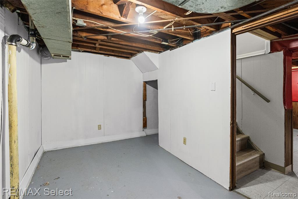4305 Pengelly Road, Flint, MI 48507 — Photo 32