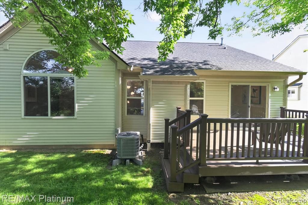 540 Snowfall Court, Howell, MI 48843 — Photo 34