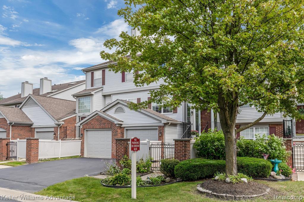 49573 DONOVAN Boulevard, Plymouth, MI 48170 — Photo 6