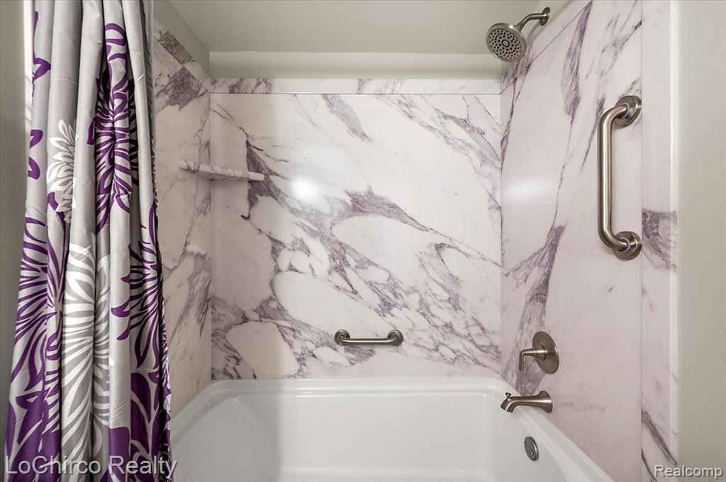 733 Hamilton Court, Rochester Hills, MI 48307 — Photo 31