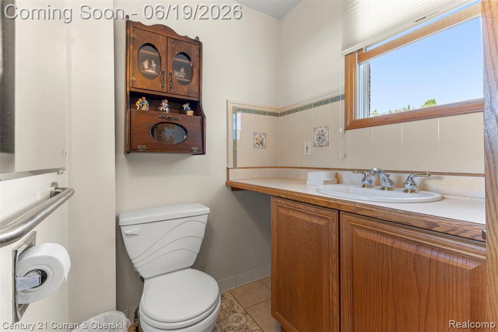23312 E Fairway Drive, Trenton, MI 48183 — Photo 19