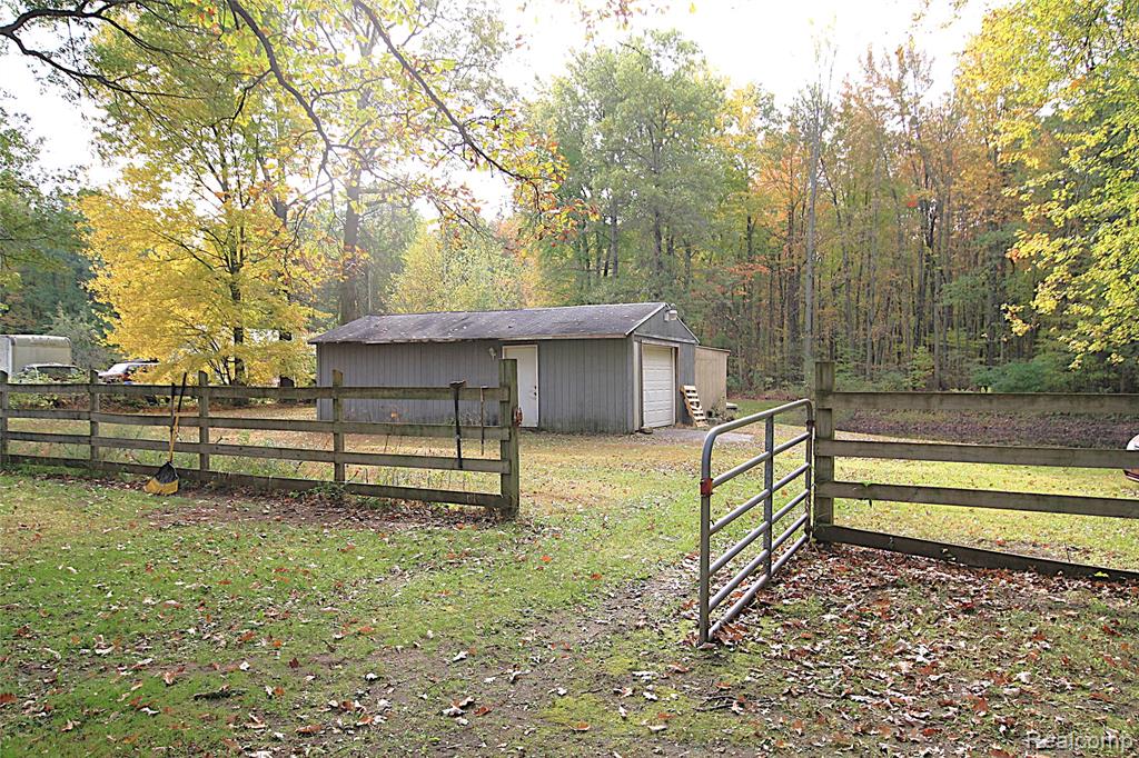 12403 Willard Road, Montrose, MI 48417 — Photo 4