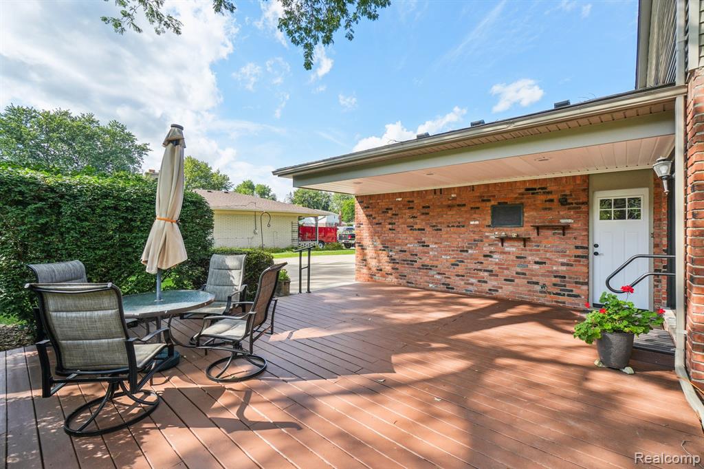 5372 Fieldcrest Drive, Shelby Twp, MI 48316 — Photo 35