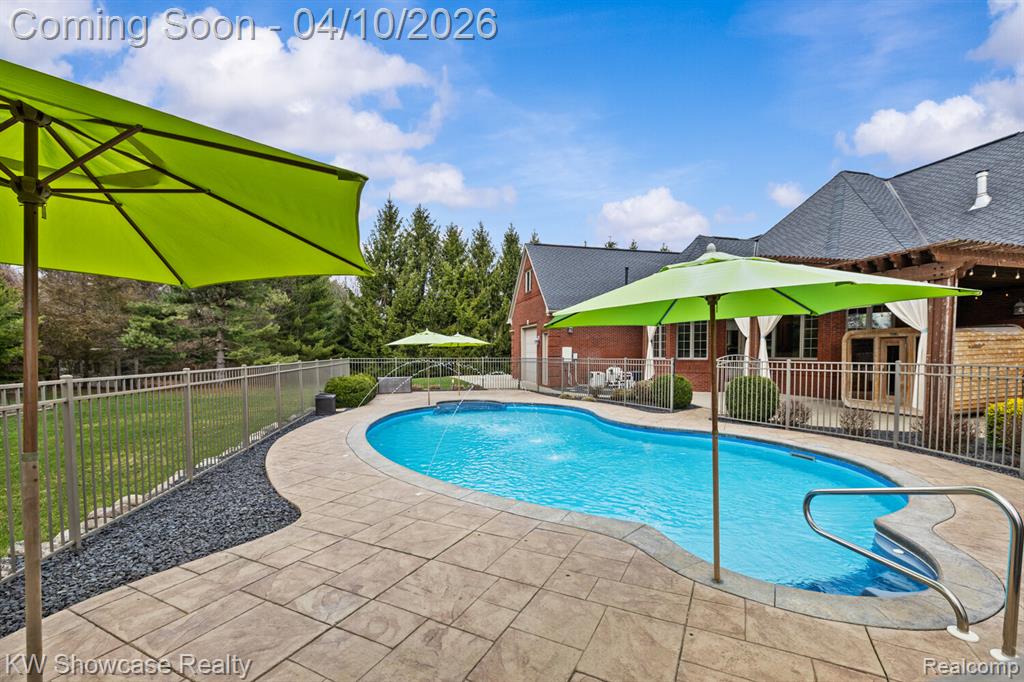 2901 Vero Drive, Highland, MI 48356 — Photo 8