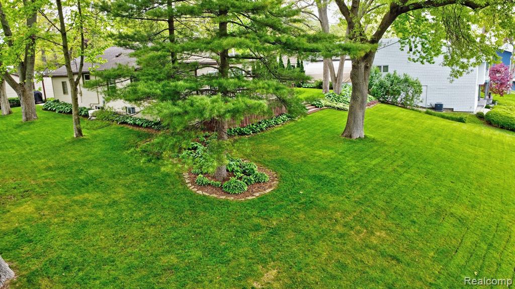 4030 ROLLINS Avenue, Waterford, MI 48329 — Photo 34