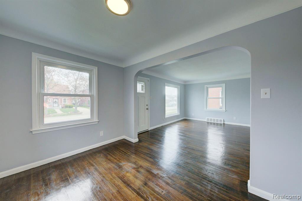 21425 MITCHELLDALE Avenue, Ferndale, MI 48220 — Photo 13