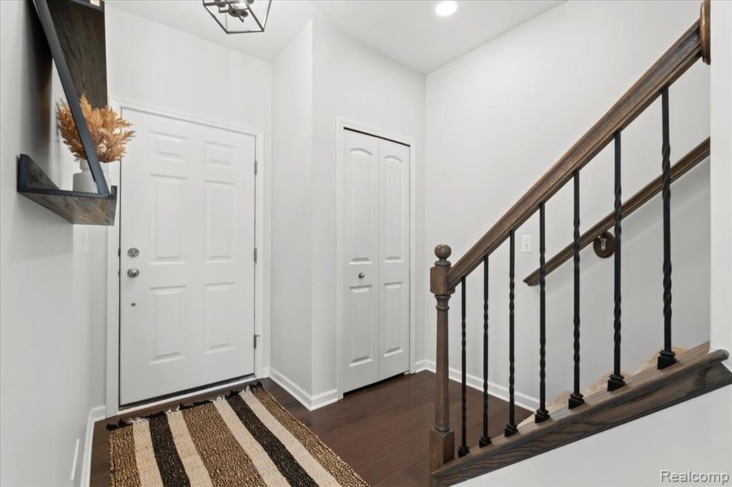 2238 Wood Lane, Howell, MI 48843 — Photo 4