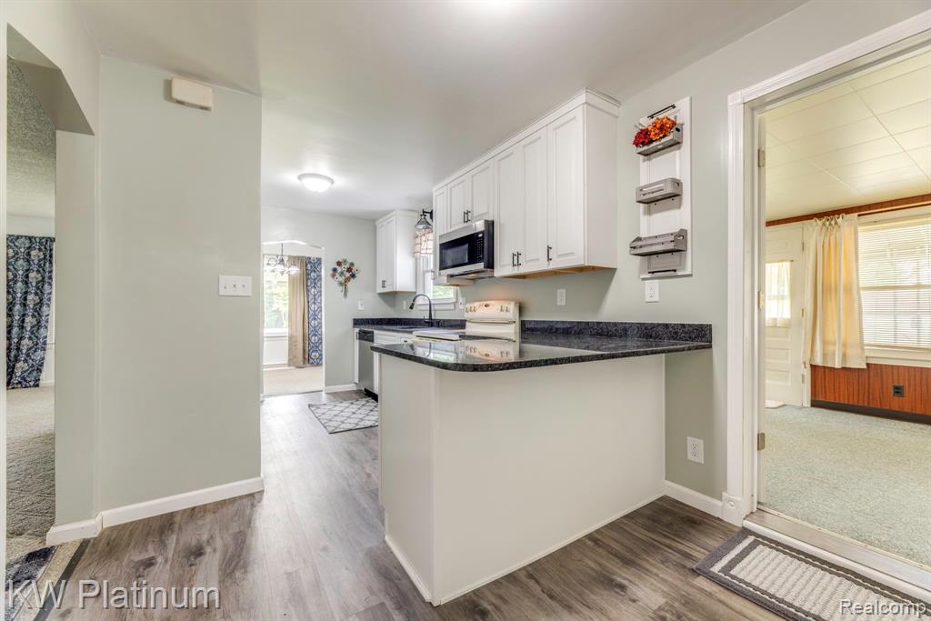 5930 Gratiot Avenue, St. Clair, MI 48079 — Photo 4