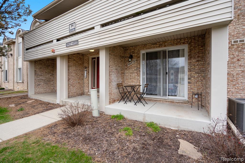 44435 SAVERY Drive, Canton, MI 48187 — Photo 14