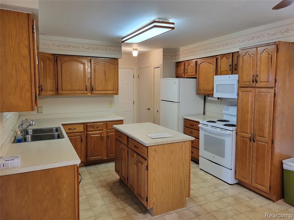 831 Meadow Drive, Davison, MI 48423 — Photo 5