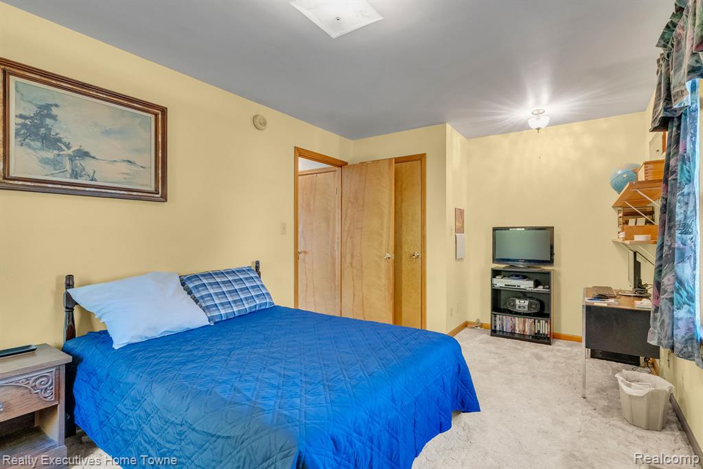 4602 Meadowlawn Drive, Fort Gratiot, MI 48059 — Photo 29
