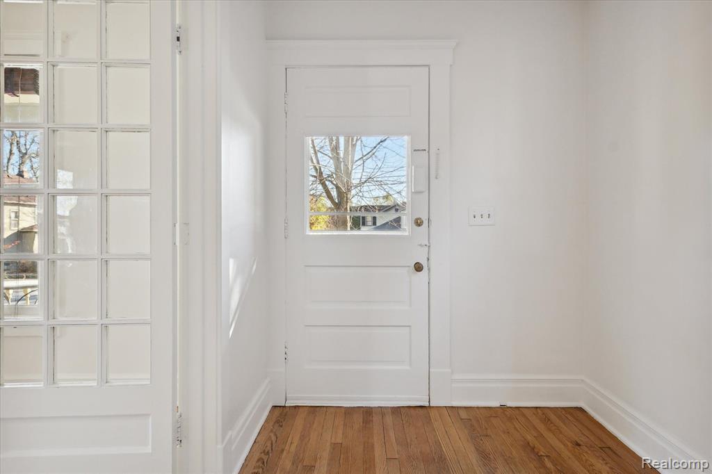 618 W LIBERTY Street, Ann Arbor, MI 48103 — Photo 7