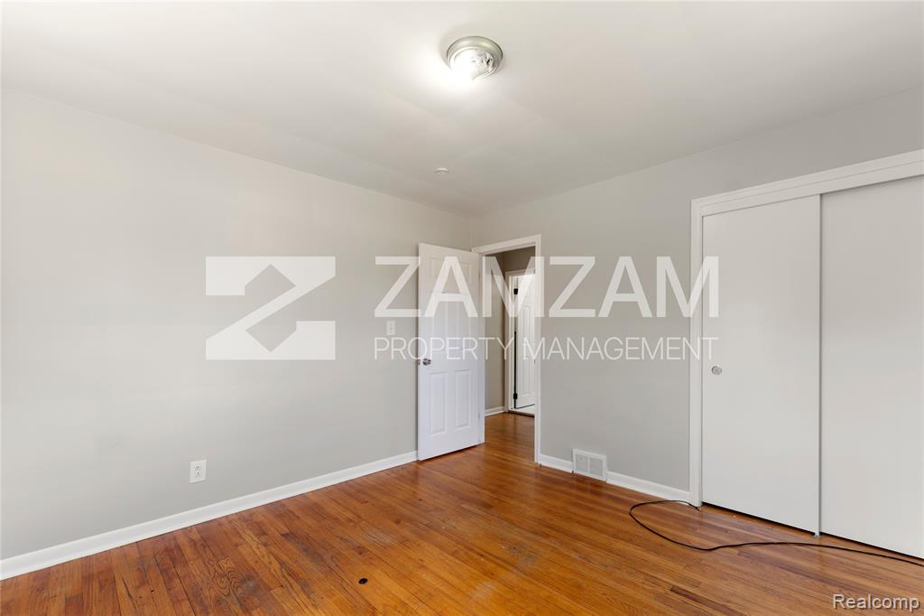 6869 Buhr Street, Hamtramck, MI 48212 — Photo 13