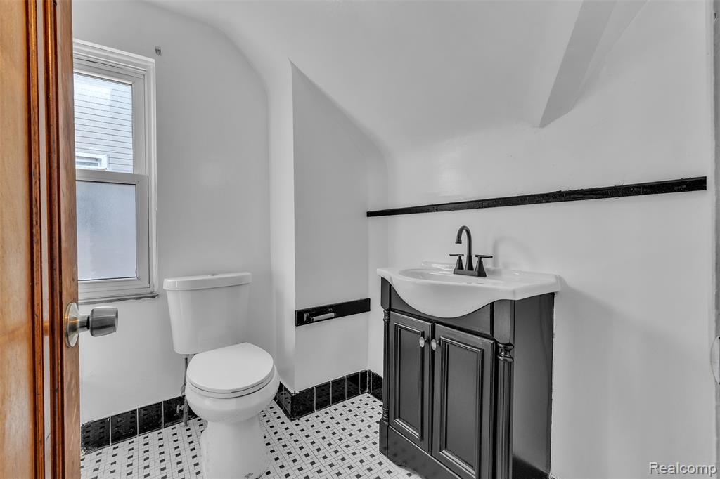 13431 Hartwell Street, Detroit, MI 48227 — Photo 31