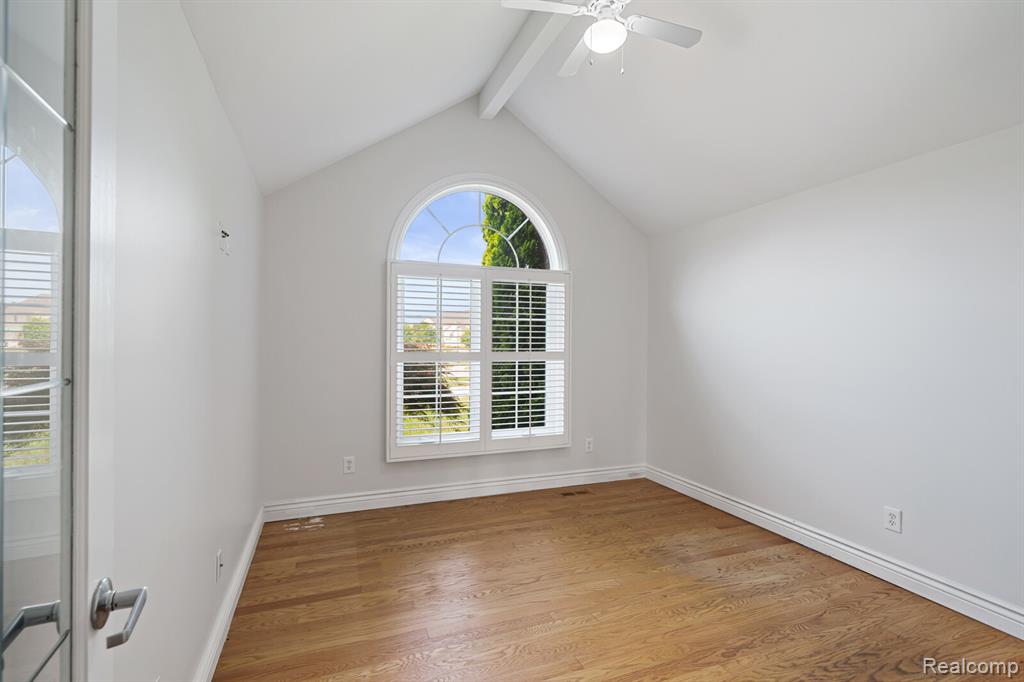 51384 Indian Pointe Drive, Macomb, MI 48042 — Photo 21