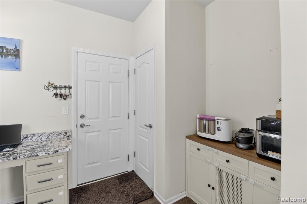 58565 Navarra Drive, South Lyon, MI 48178 — Photo 16