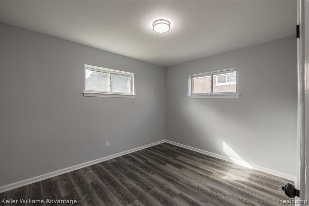 871 Menominee Road, Pontiac, MI 48341 — Photo 19