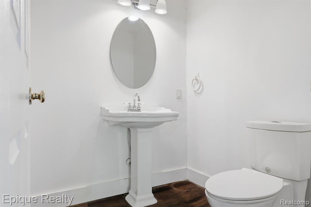 76 W Coy Avenue, Hazel Park, MI 48030 — Photo 11