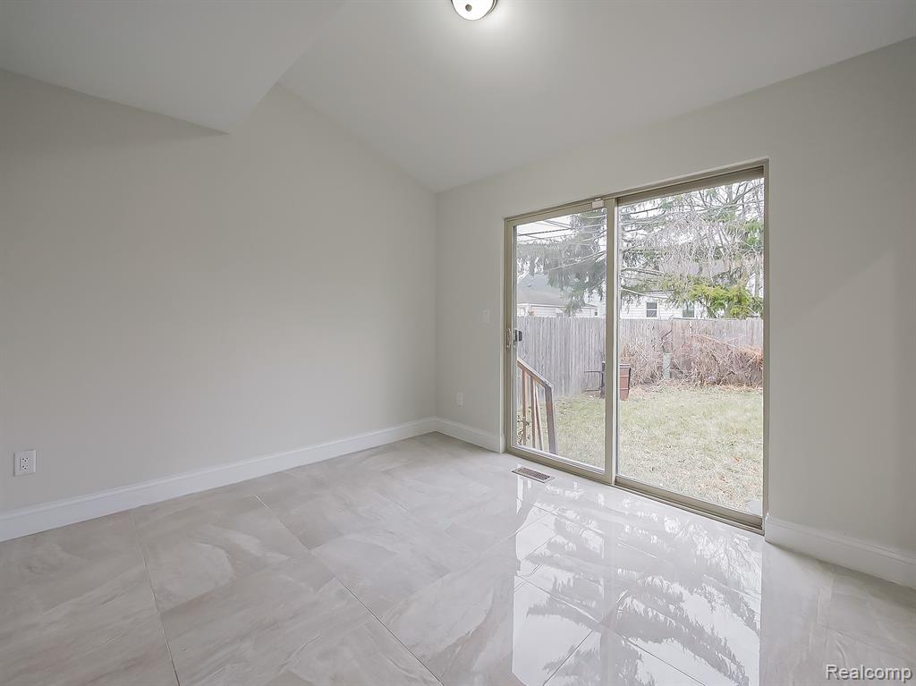 1730 E Woodruff Avenue, Hazel Park, MI 48030 — Photo 13