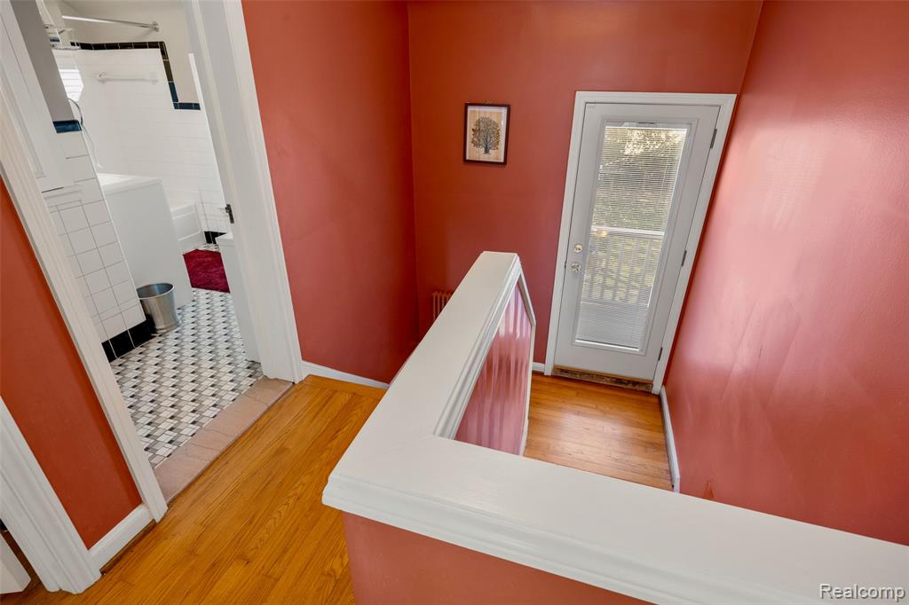 872 University Place, Grosse Pointe, MI 48230 — Photo 14