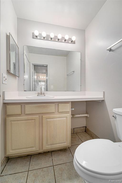 45210 Keding Street, 101, Utica, MI 48317 — Photo 13