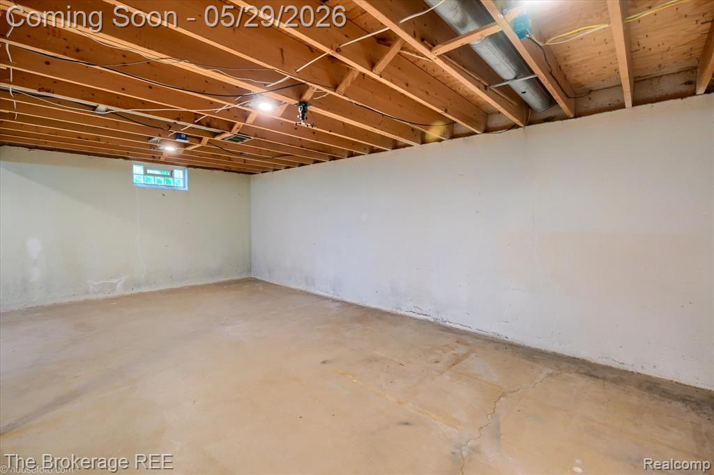 6933 Hubbard Hills Drive, Clarkston, MI 48348 — Photo 59