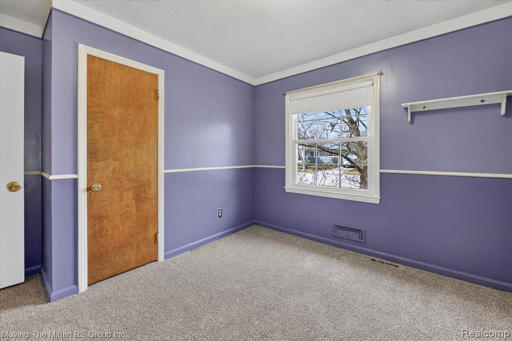 17049 Reno Street, Riverview, MI 48193 — Photo 21