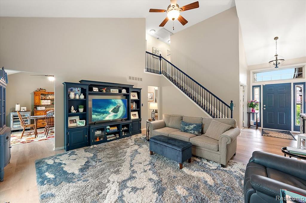607 Salus Drive, Waterford, MI 48327 — Photo 6