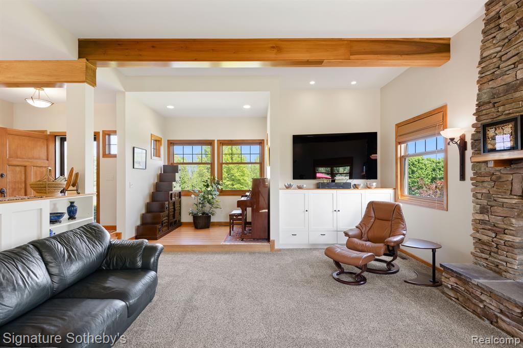 4893 HIGH MEADOW Lane, Ann Arbor, MI 48103 — Photo 8
