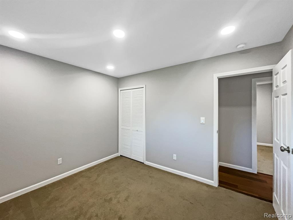 8324 SAN MARCO Boulevard, Sterling Heights, MI 48313 — Photo 11