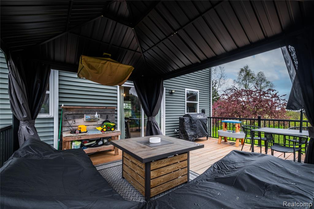 7839 Jefferson Road, North Branch, MI 48461 — Photo 6