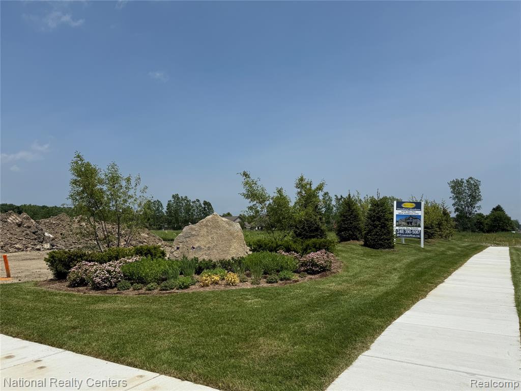 53207 Woodland, Chesterfield, MI 48047 — Photo 38