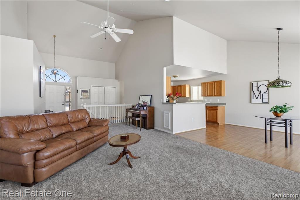 460 Golf Villa Drive, 9, Oxford, MI 48371 — Photo 14