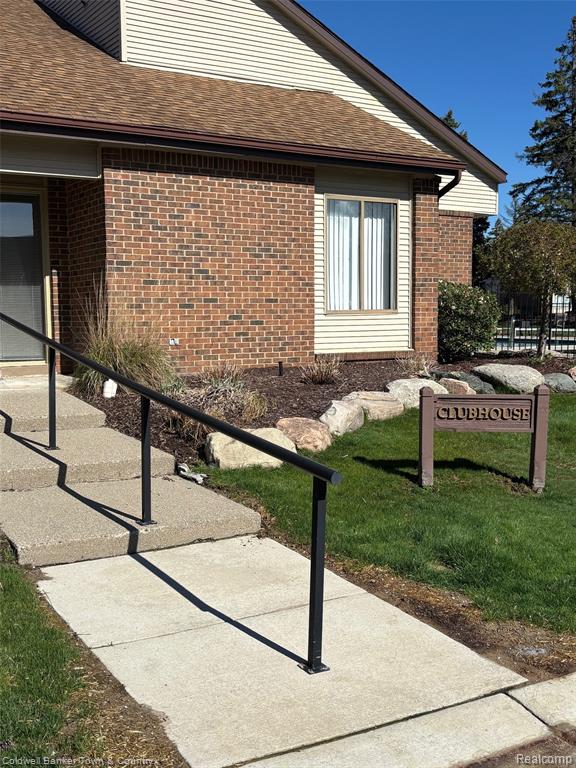 6689 Ridgefield Circle, 201, West Bloomfield, MI — Photo 26