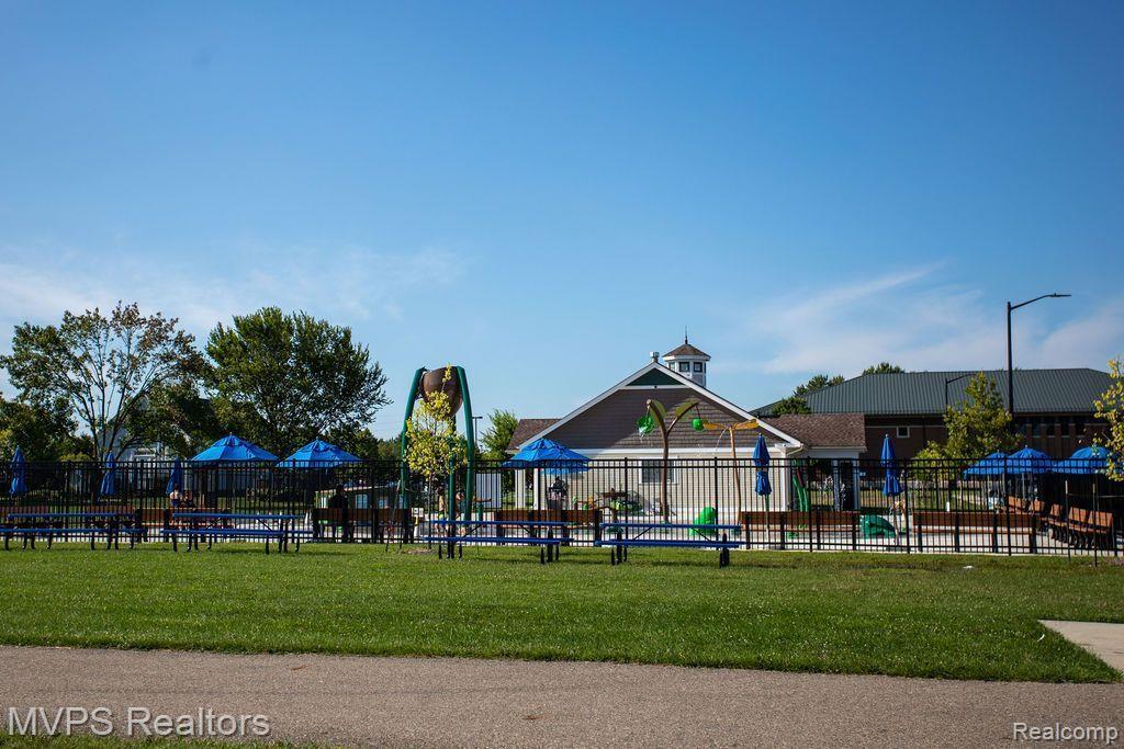40849 ROMEO PLANK Road, Clinton Twp, MI 48038 — Photo 29